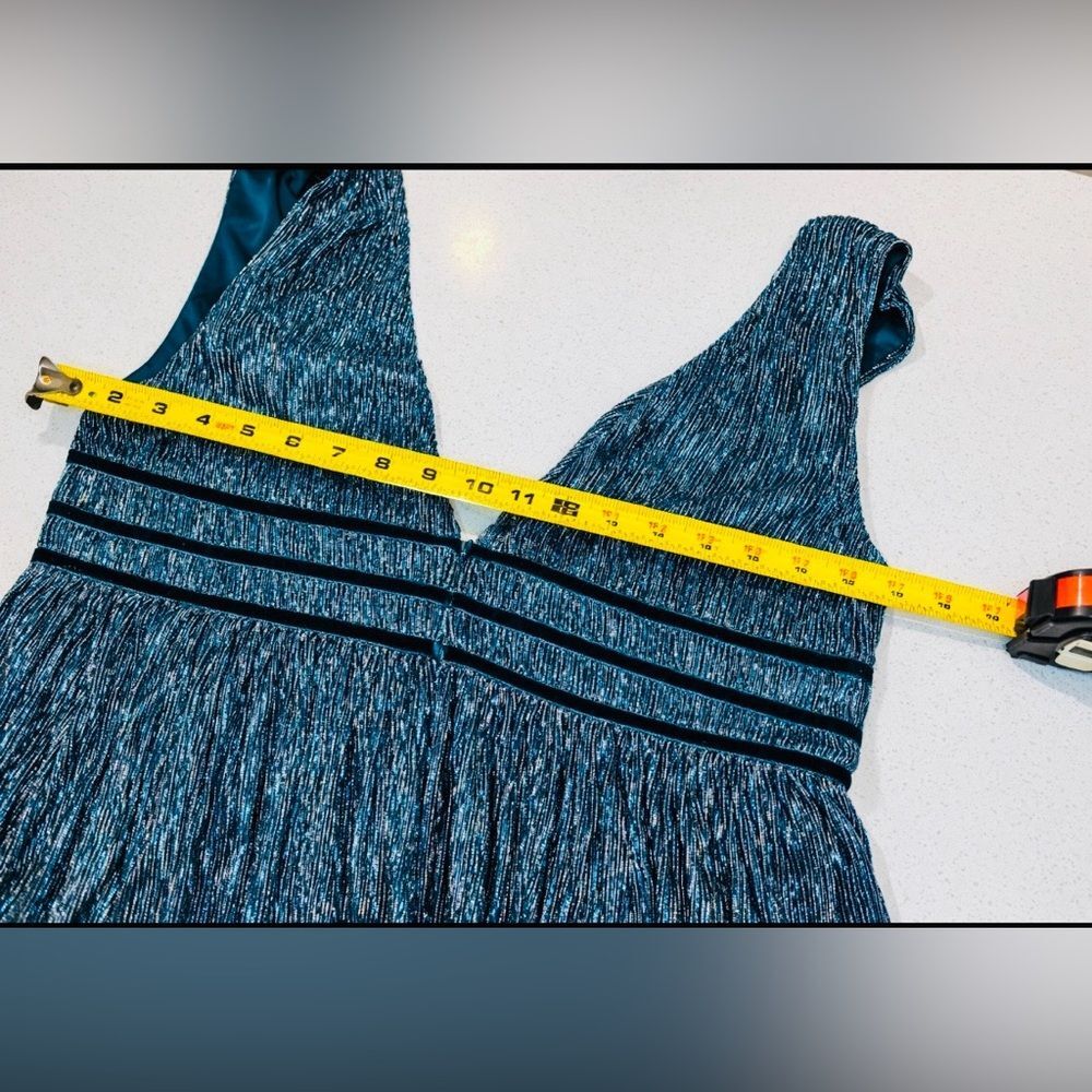 Lulus NWT Teal Metallic Pleated V-Neck Empire Waist Party Dress XL - Picture 11 of 12